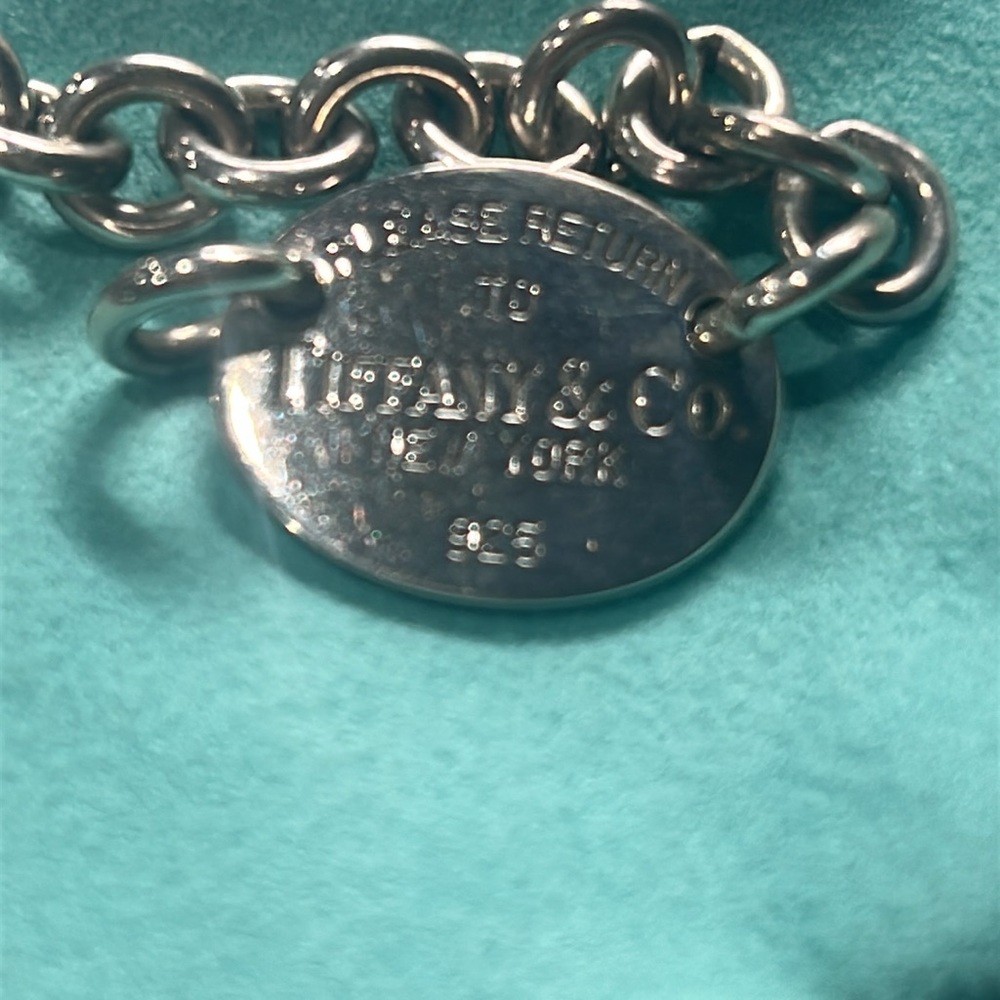 Return to Tiffany® Oval Tag Necklace - Picture 5 of 8